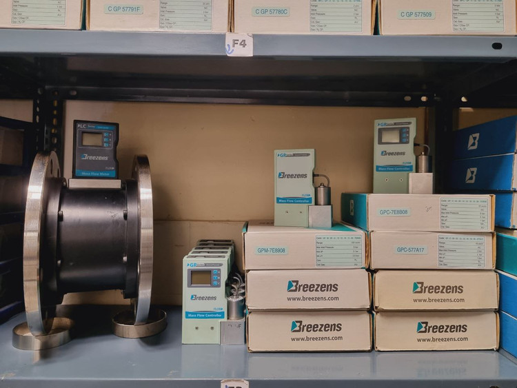 فلومتر H₂ (هیدروژن) مدل ECM-EC اقتصادی، مناسب خطوط پژوهشی یا پروژههای محدود، رنج 1000 تا 10000 میلی لیتر